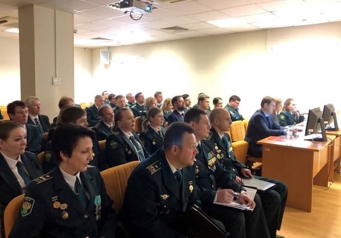  2019       55 995  .